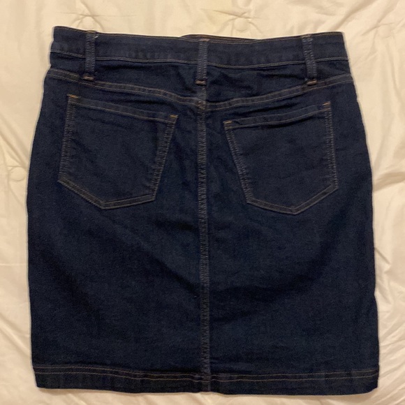 Lee Riders denim mini skirt - Picture 3 of 4